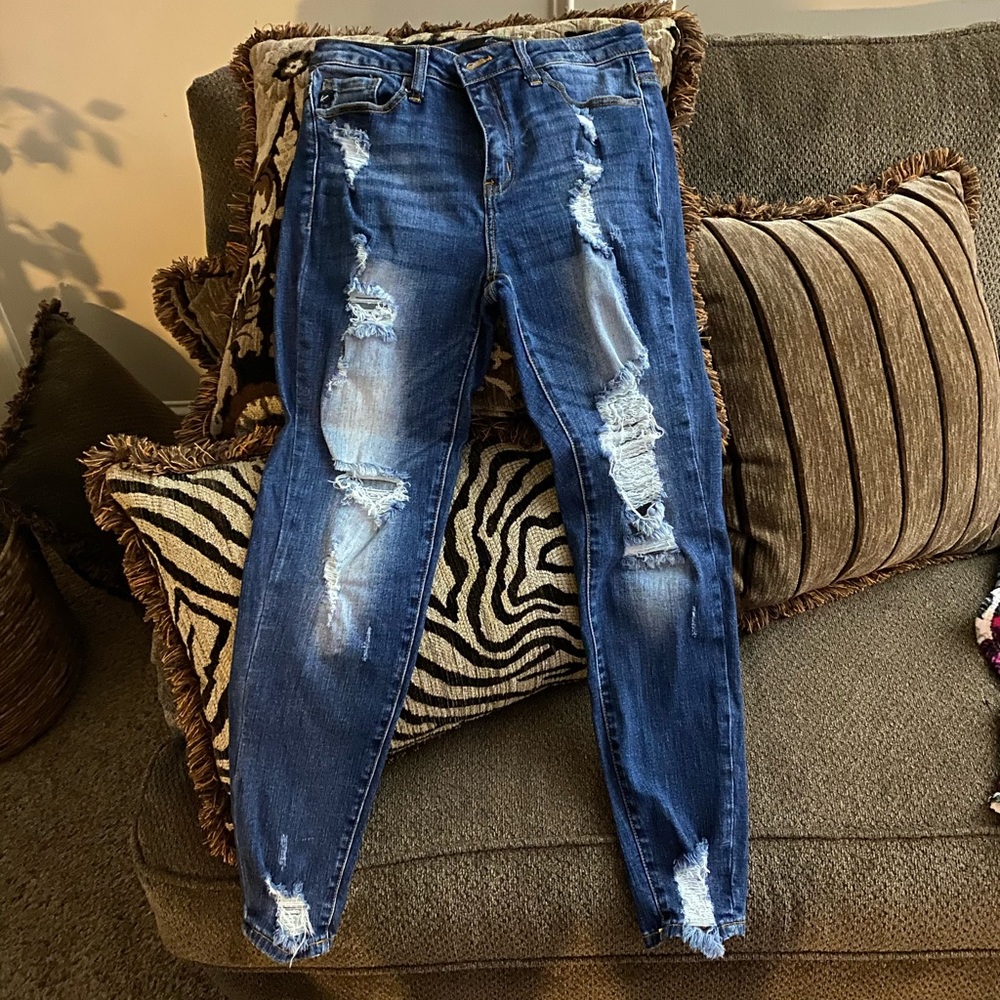 KanCan Ankle Jeans.